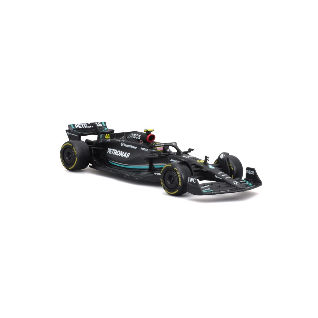 18-38081 Bburago Race -Mercedes AMG F1 W14 EPerformance #44 Hamilton, con casco
