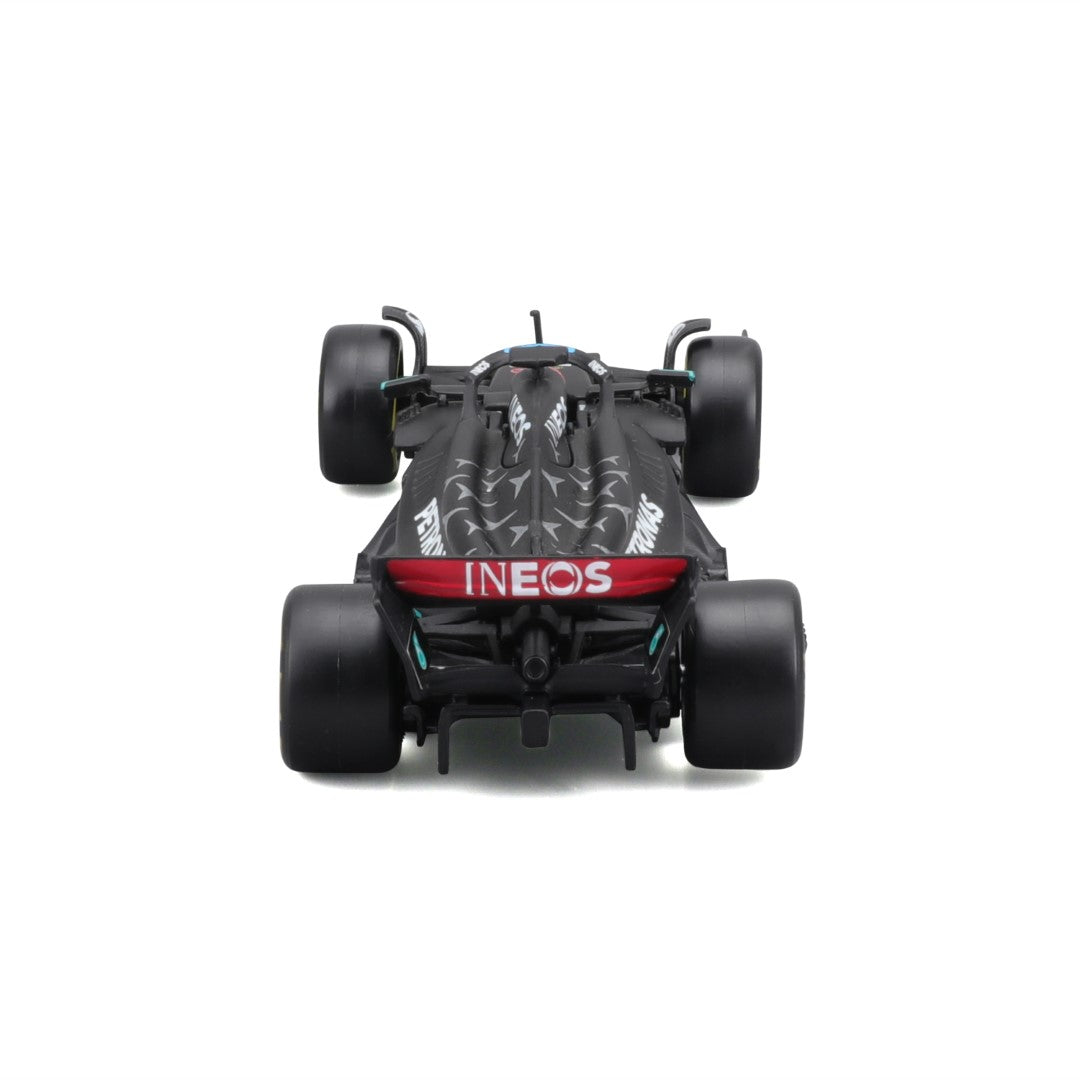 18-38081 Bburago Race -Mercedes AMG F1 W14 E Performance #63 Russell, con casco