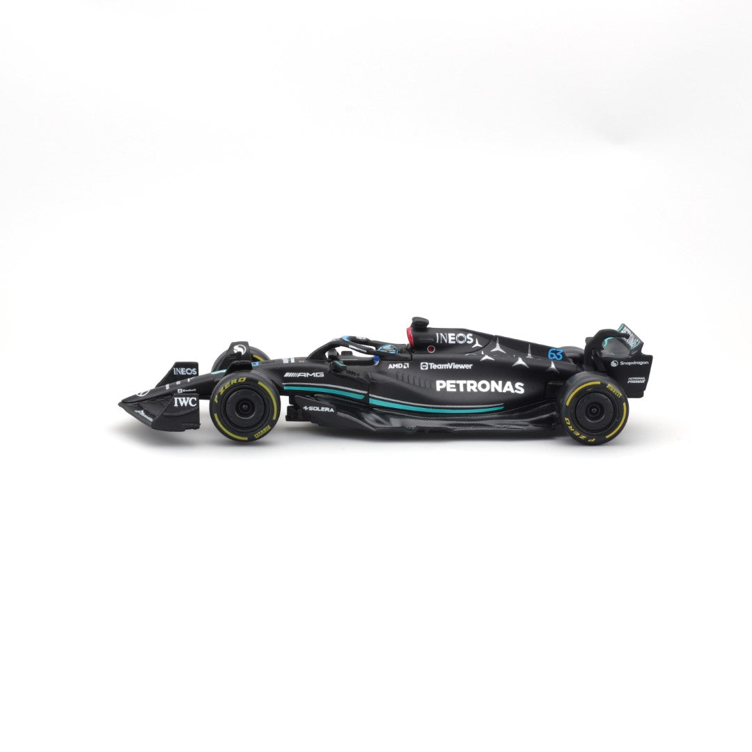 18-38081 Bburago Race -Mercedes AMG F1 W14 E Performance #63 Russell, con casco