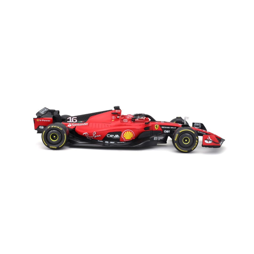 18-16812 Bburago Ferrari Racing F1 Ferrari SF-23, con casco #16 Leclerc -  1:18