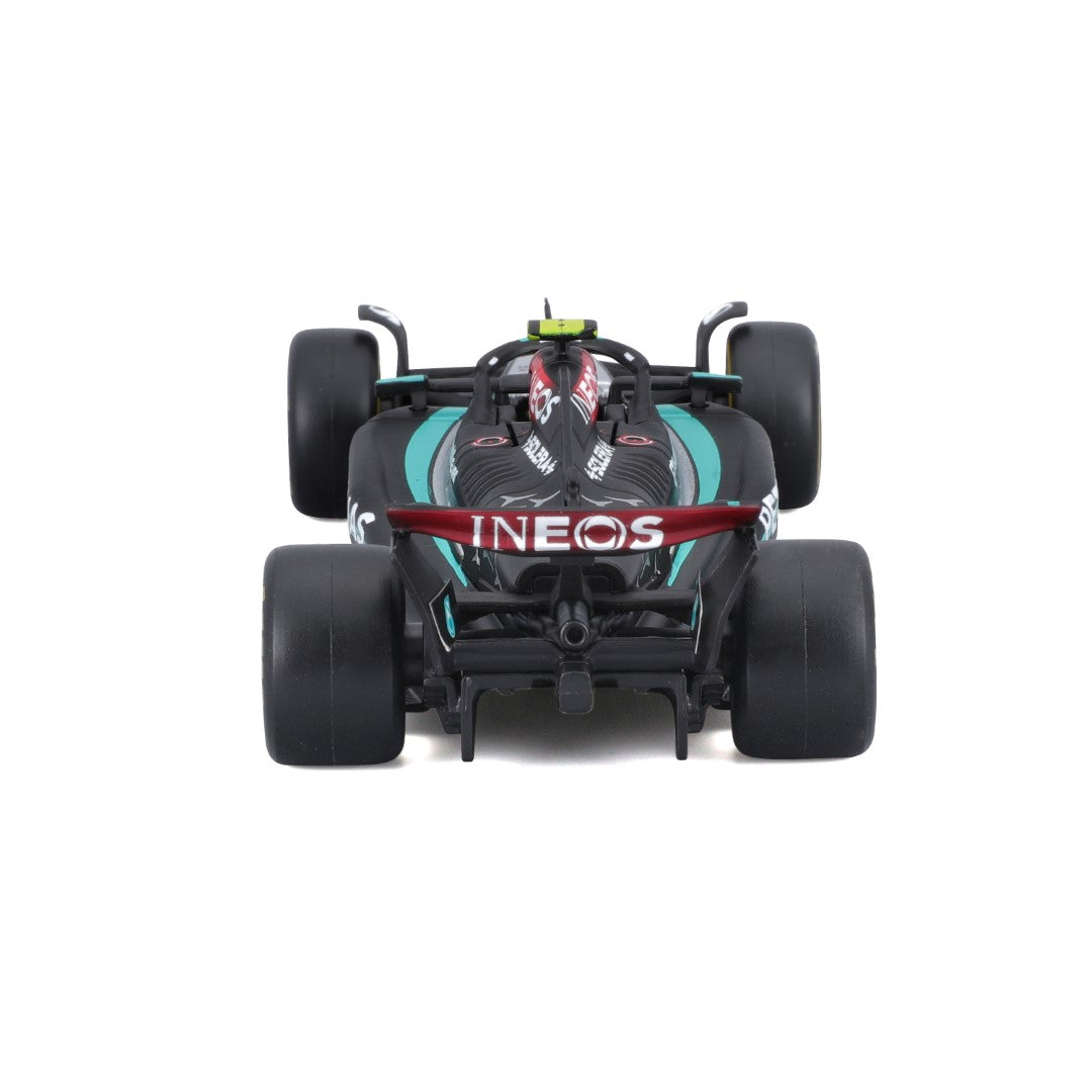 18-38209H Bburago -F1 Mercedes-AMG W15 E Performance #44 con casco Hamilton 1:43
