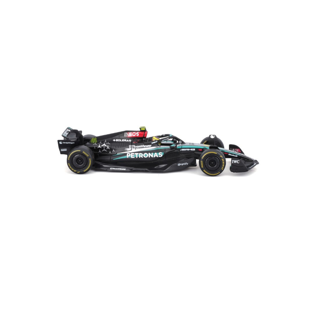 18-38209H Bburago -F1 Mercedes-AMG W15 E Performance #44 con casco Hamilton 1:43