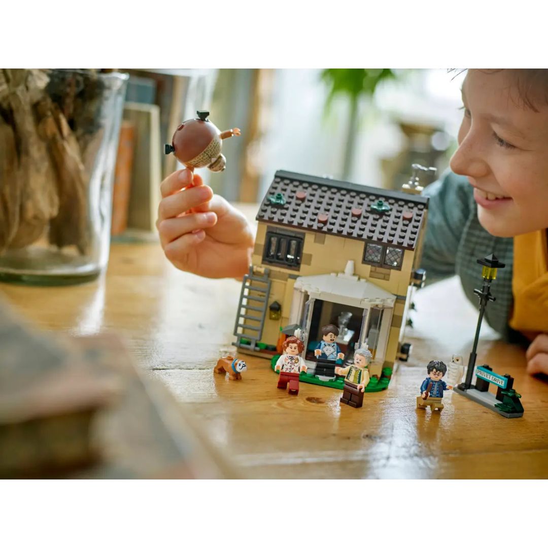 76451 LEGO Harry Potter - Privet Drive: la visita di zia Marge