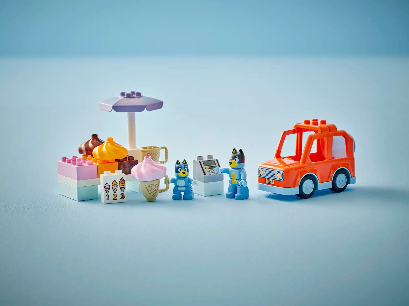 10458 Lego DUPLO Bluey Visita alla gelateria di Bluey