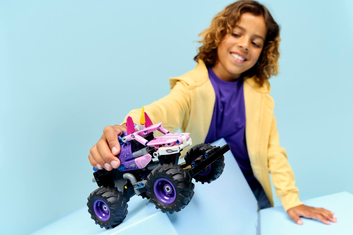 42220 LEGO Technic Monster Jam Sparkle Smash a retrocarica