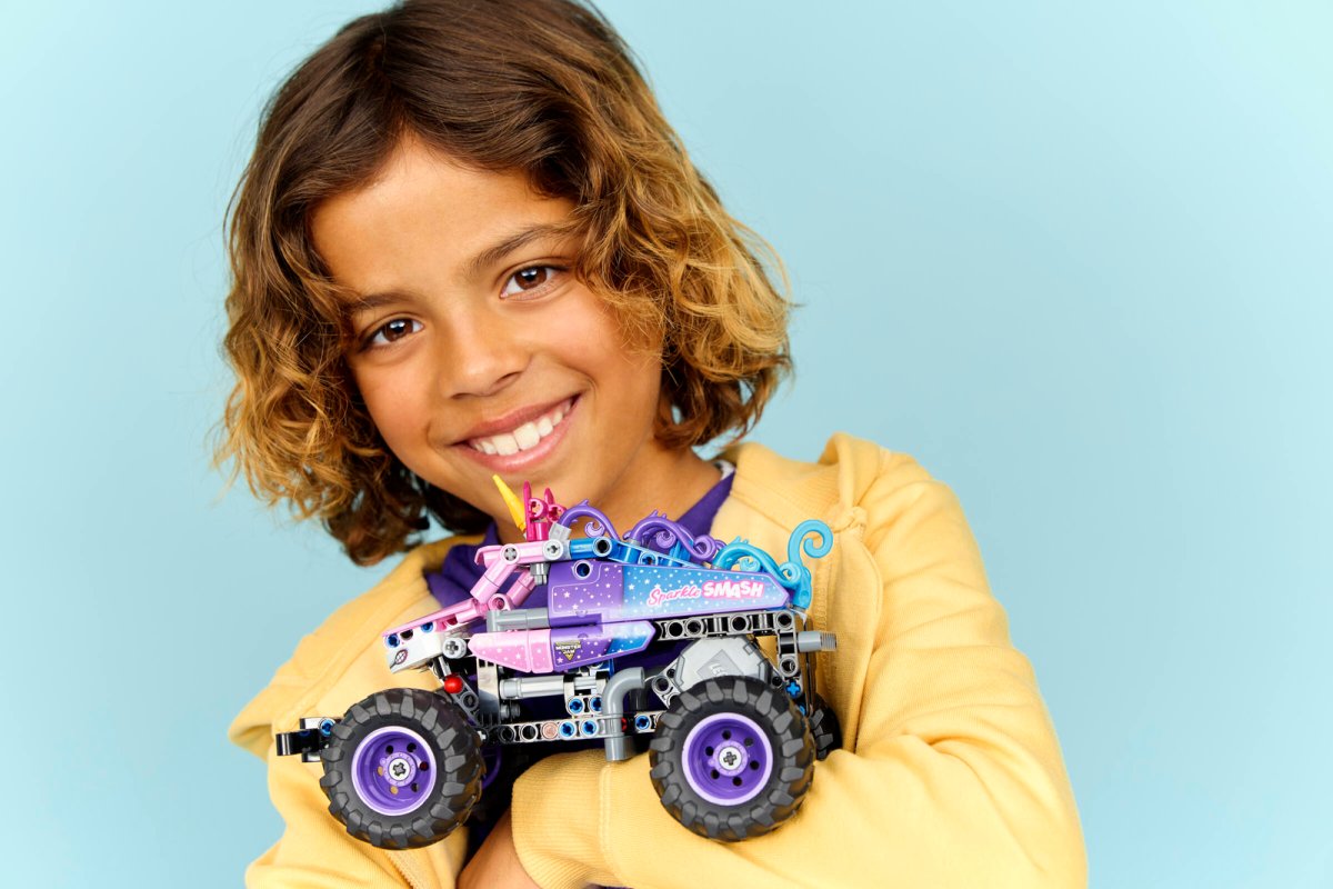 42220 LEGO Technic Monster Jam Sparkle Smash a retrocarica