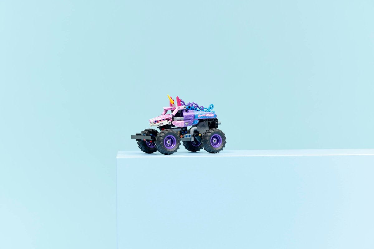 42220 LEGO Technic Monster Jam Sparkle Smash a retrocarica