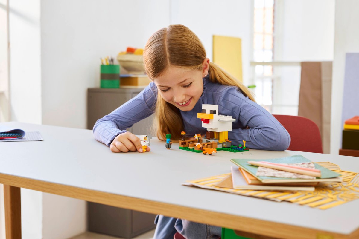 21585 LEGO Minecraft Fattoria di galline