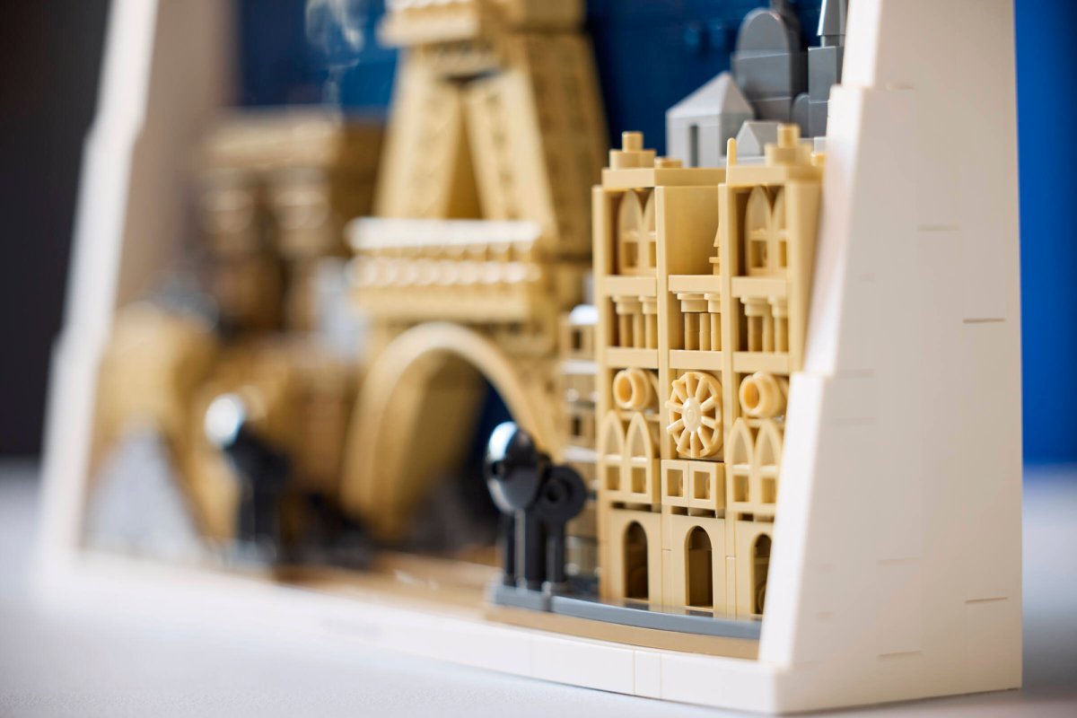 21064 LEGO Architecture Parigi  La città dell amore