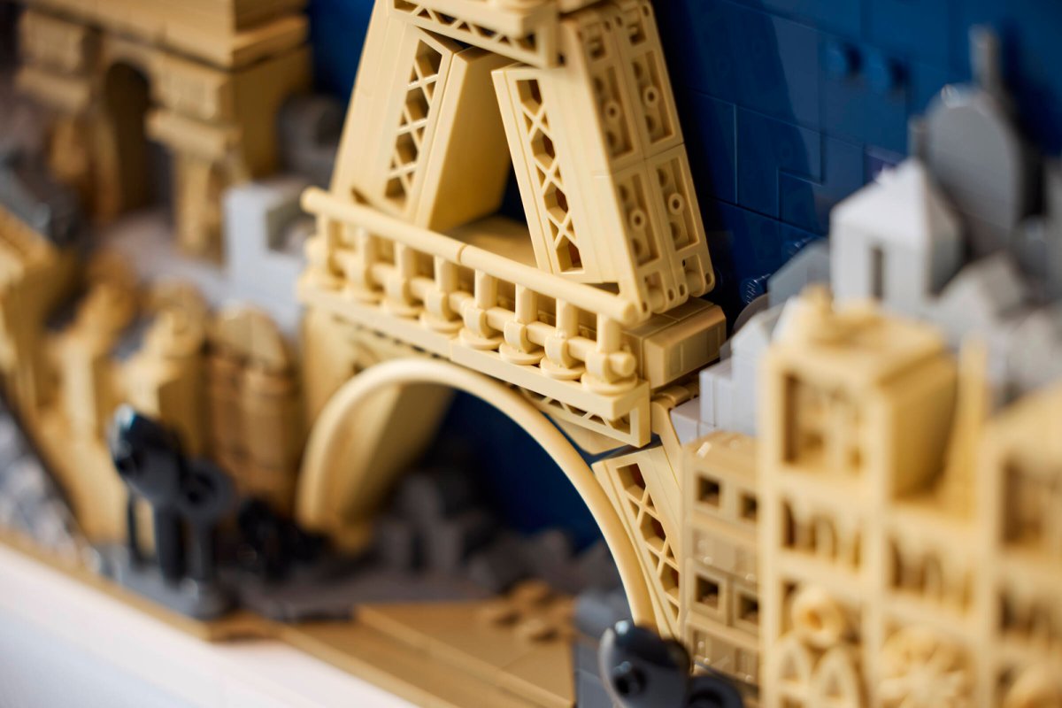 21064 LEGO Architecture Parigi  La città dell amore