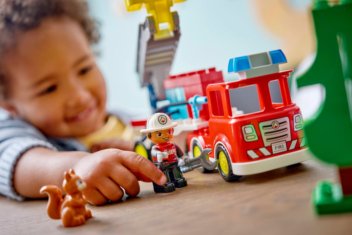 10473 LEGO DUPLO Town Autopompa con manichetta e pompiere