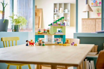 10470 LEGO DUPLO Town Casa familiare moderna 3 in 1 con personaggi