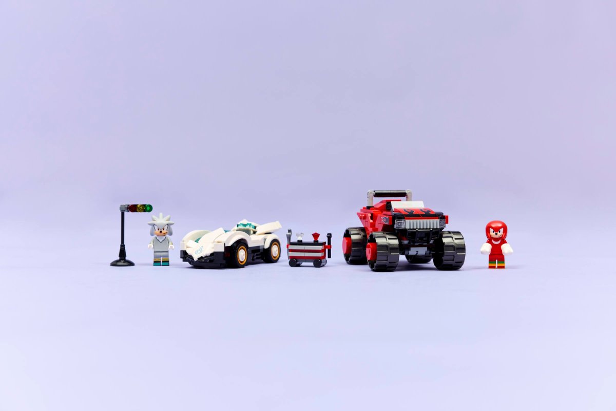77118 LEGO Sonic Auto di Silver vs. Monster Truck di Knuckles