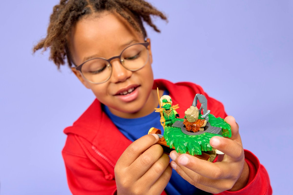 71850 LEGO Ninjago Lloyd contro Spinner Mostro della Terra