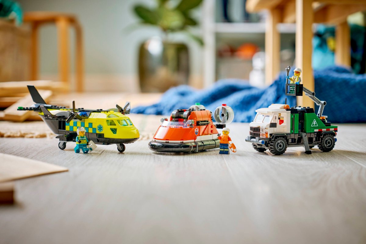 60505  LEGO City Great Vehicles Remix aereo, camion di servizio e hovercraft