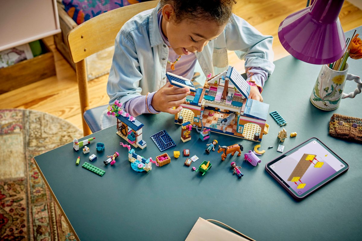 42688 LEGO Friends Scuderia e Accademia di equitazione