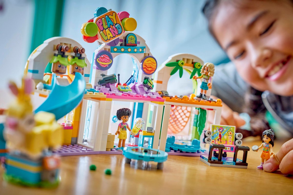 42686 LEGO Friends Parco giochi al coperto