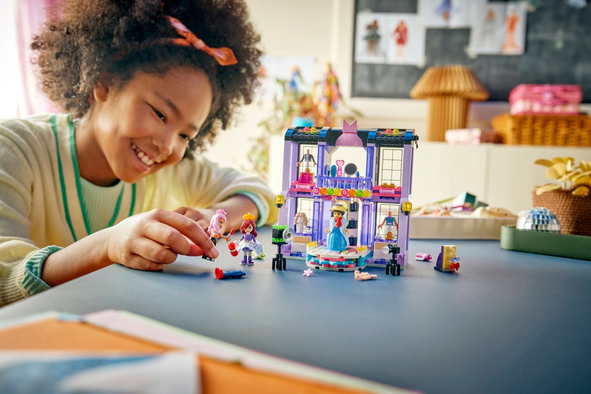 42685 LEGO Friends Fashion Show di Heartlake City