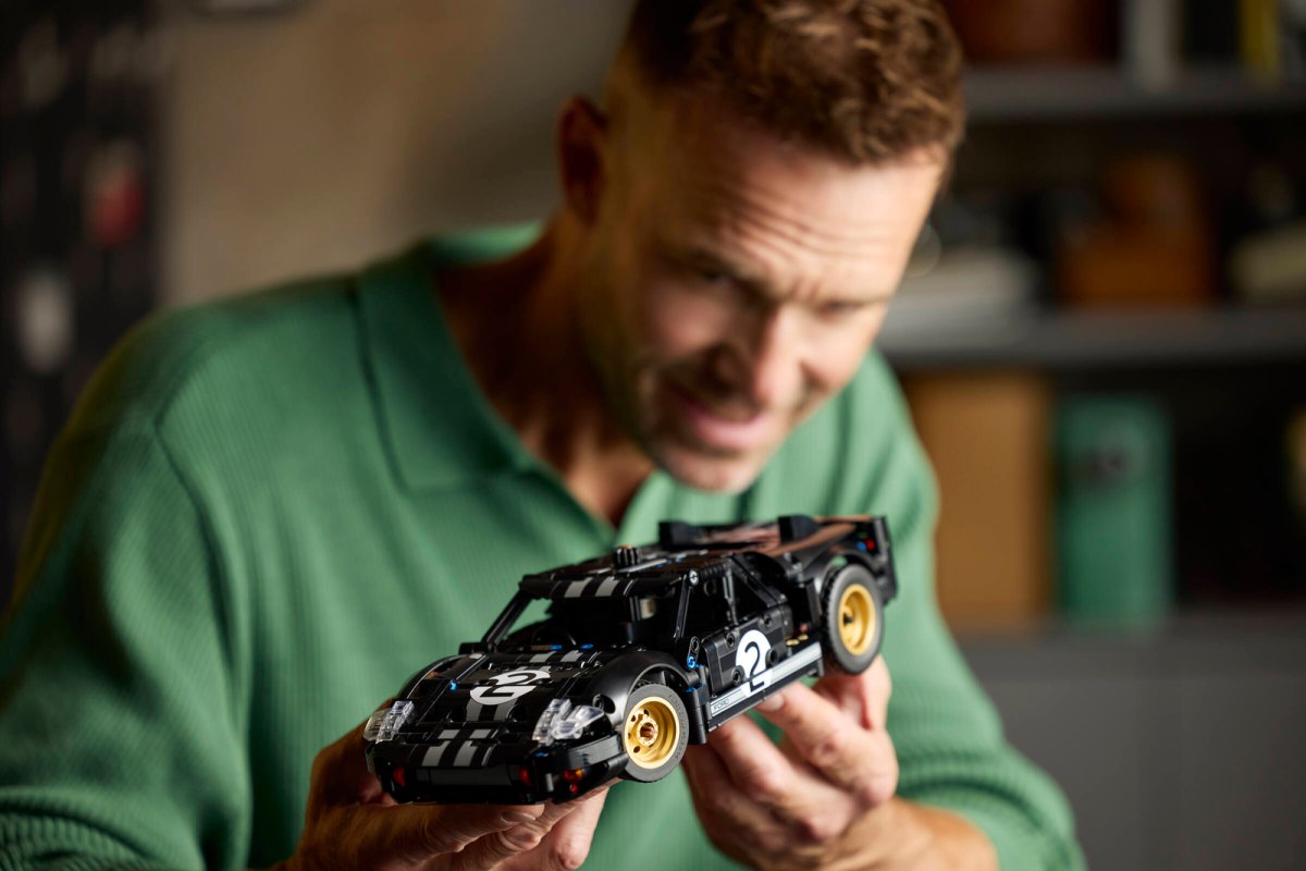 42223 LEGO Technic Auto da corsa Ford GT40 MKII 1966