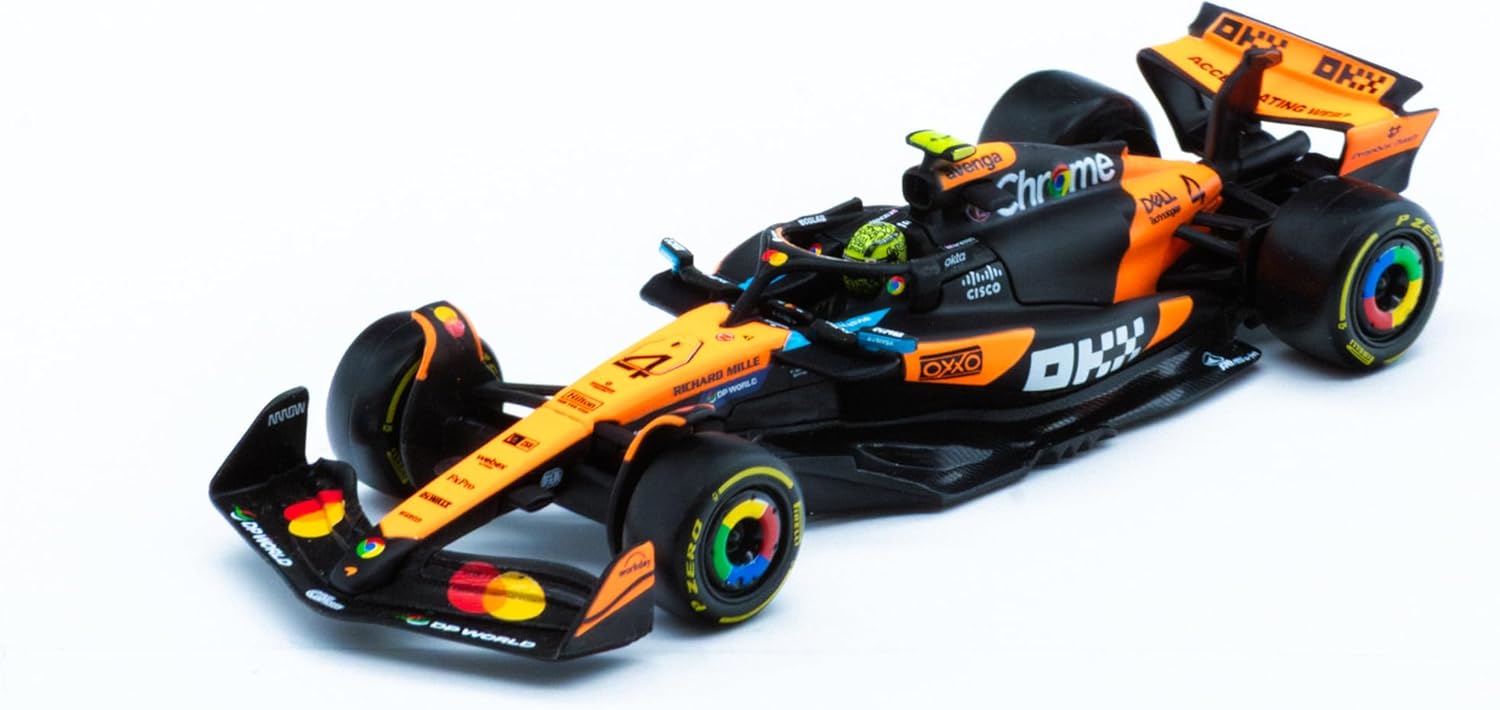 18-38249N Bburago F1 McLaren MCL 39 #4 Lando Norris 2025- con casco 1:43
